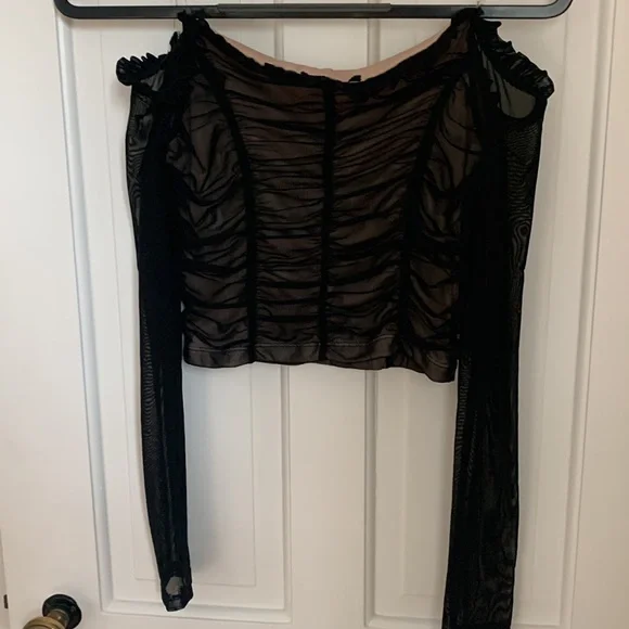 Lowest $ possible! Little black crop top - Picture 3 of 4